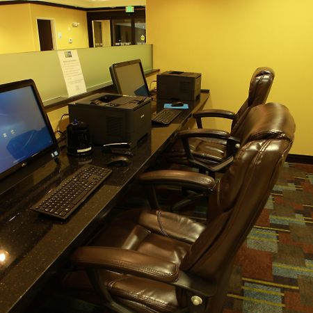 Holiday Inn Express And Suites Detroit North-Troy By Ihg Ngoại thất bức ảnh