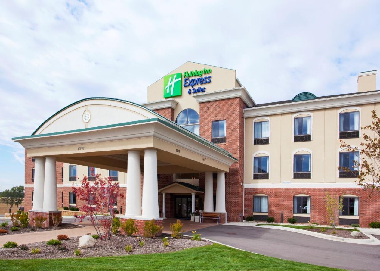 Holiday Inn Express And Suites Detroit North-Troy By Ihg Ngoại thất bức ảnh
