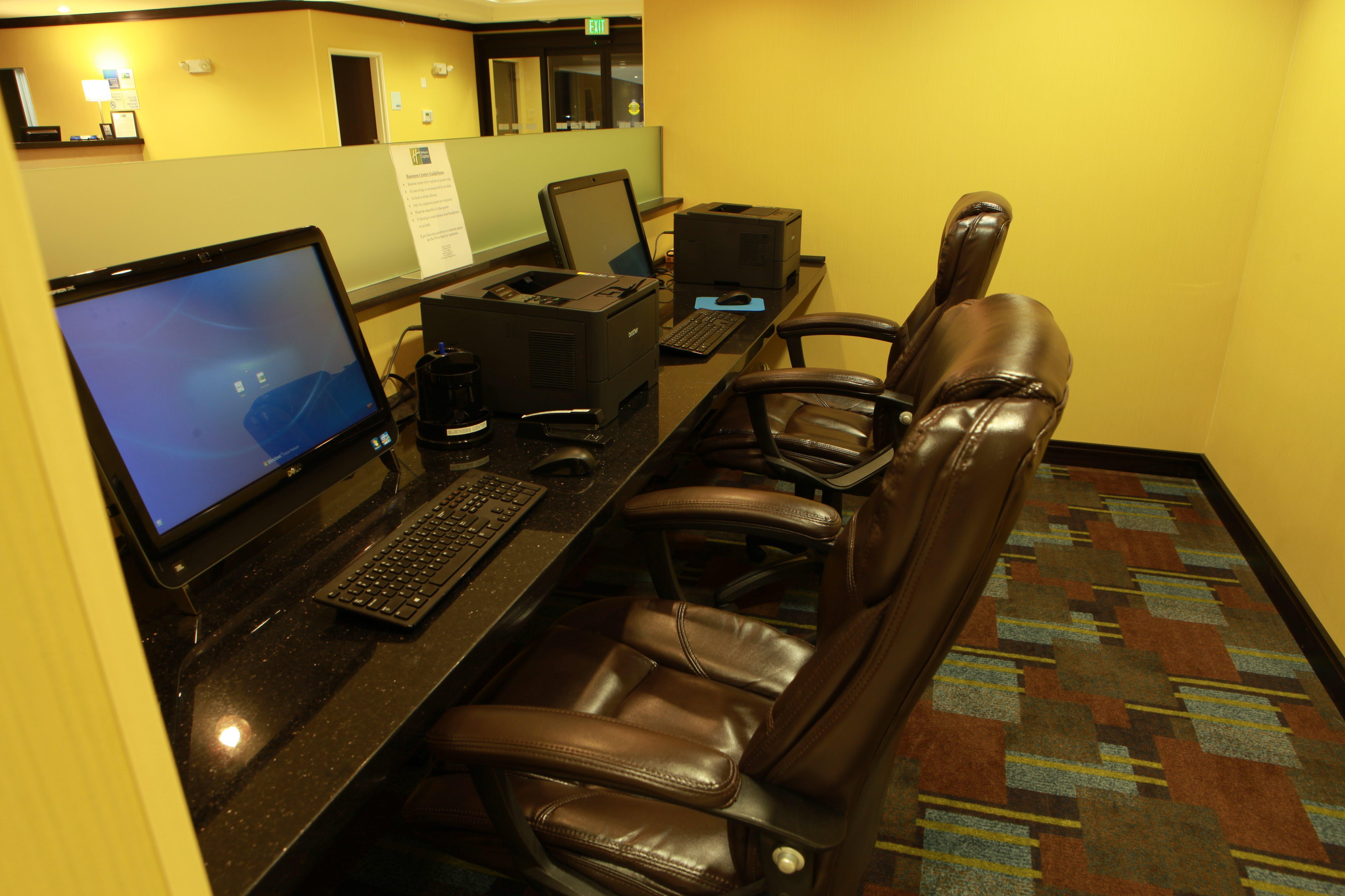Holiday Inn Express And Suites Detroit North-Troy By Ihg Ngoại thất bức ảnh