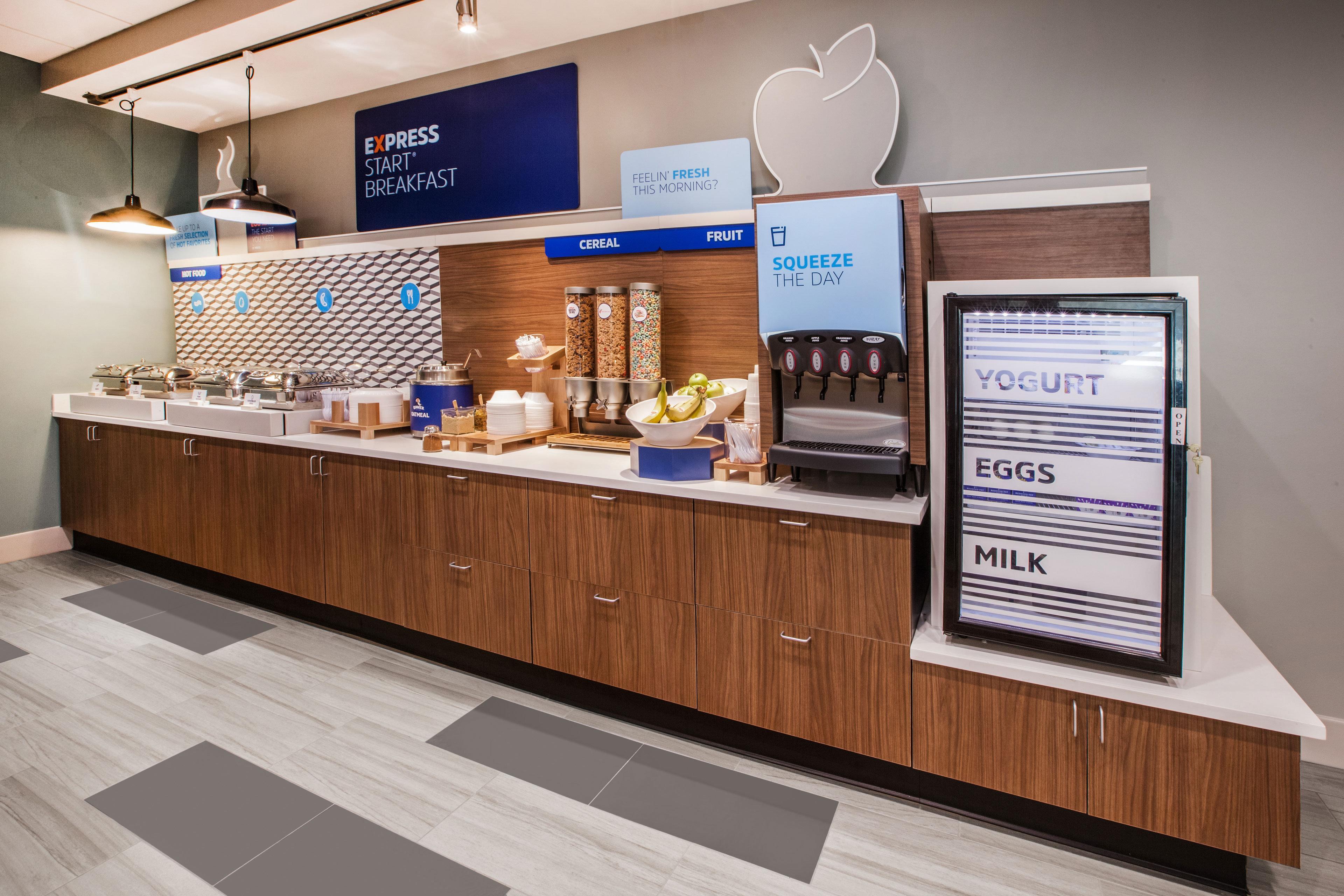 Holiday Inn Express And Suites Detroit North-Troy By Ihg Ngoại thất bức ảnh
