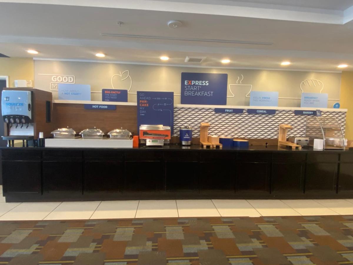 Holiday Inn Express And Suites Detroit North-Troy By Ihg Ngoại thất bức ảnh