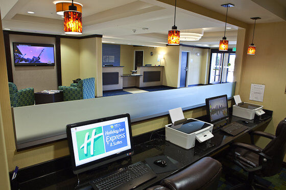 Holiday Inn Express And Suites Detroit North-Troy By Ihg Ngoại thất bức ảnh